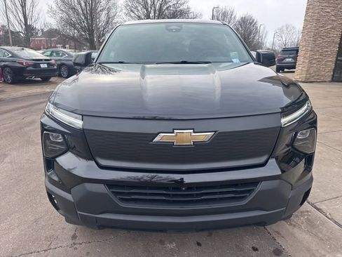 Used 2024 Chevrolet Silverado EV W/T image 8