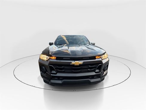 New 2026 Chevrolet Colorado LT image 3