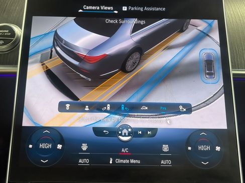 Used 2022 Mercedes-Benz S 580 4MATIC Sedan w/ AMG Line Package image 22