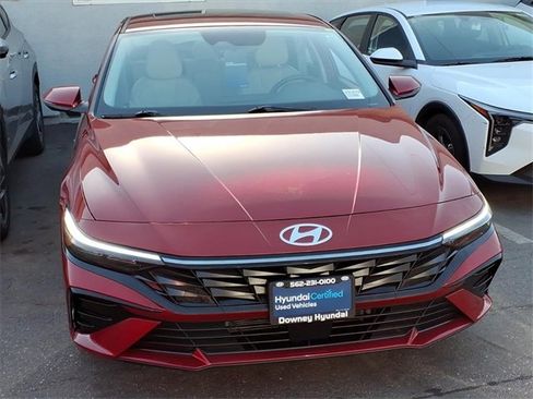 Certified 2025 Hyundai Elantra Limited image 2