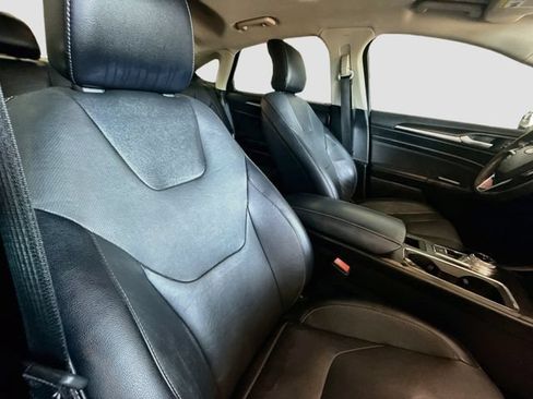 Used 2018 Ford Fusion Titanium AWD/4WD image 28