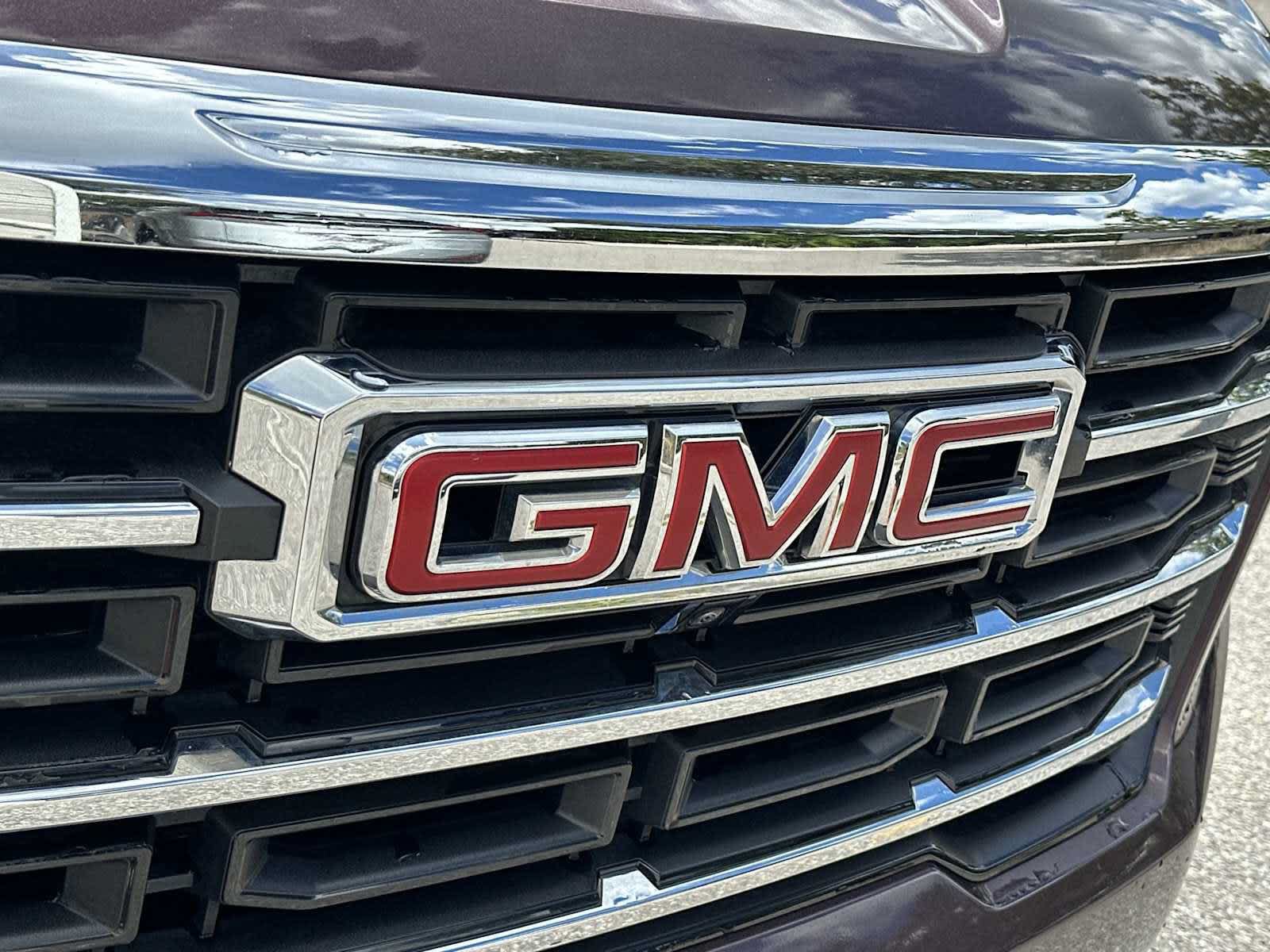Used 2024 GMC Acadia Elevation AWD/4WD image 10
