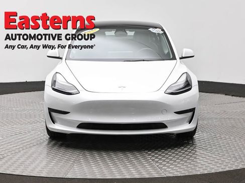 Used 2023 Tesla Model 3 Standard Range image 2