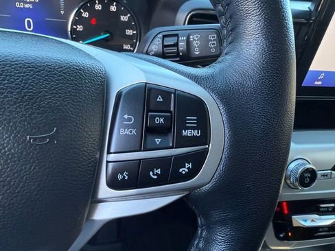 Certified 2022 Ford Explorer XLT w/ Equipment Group 202A AWD/4WD image 18