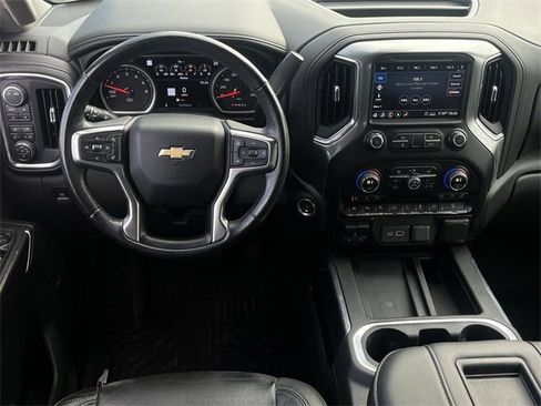 Used 2020 Chevrolet Silverado 1500 LTZ image 12