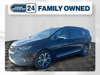 New 2026 Chrysler Pacifica Pinnacle