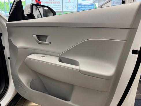 New 2025 Hyundai Kona SEL image 16