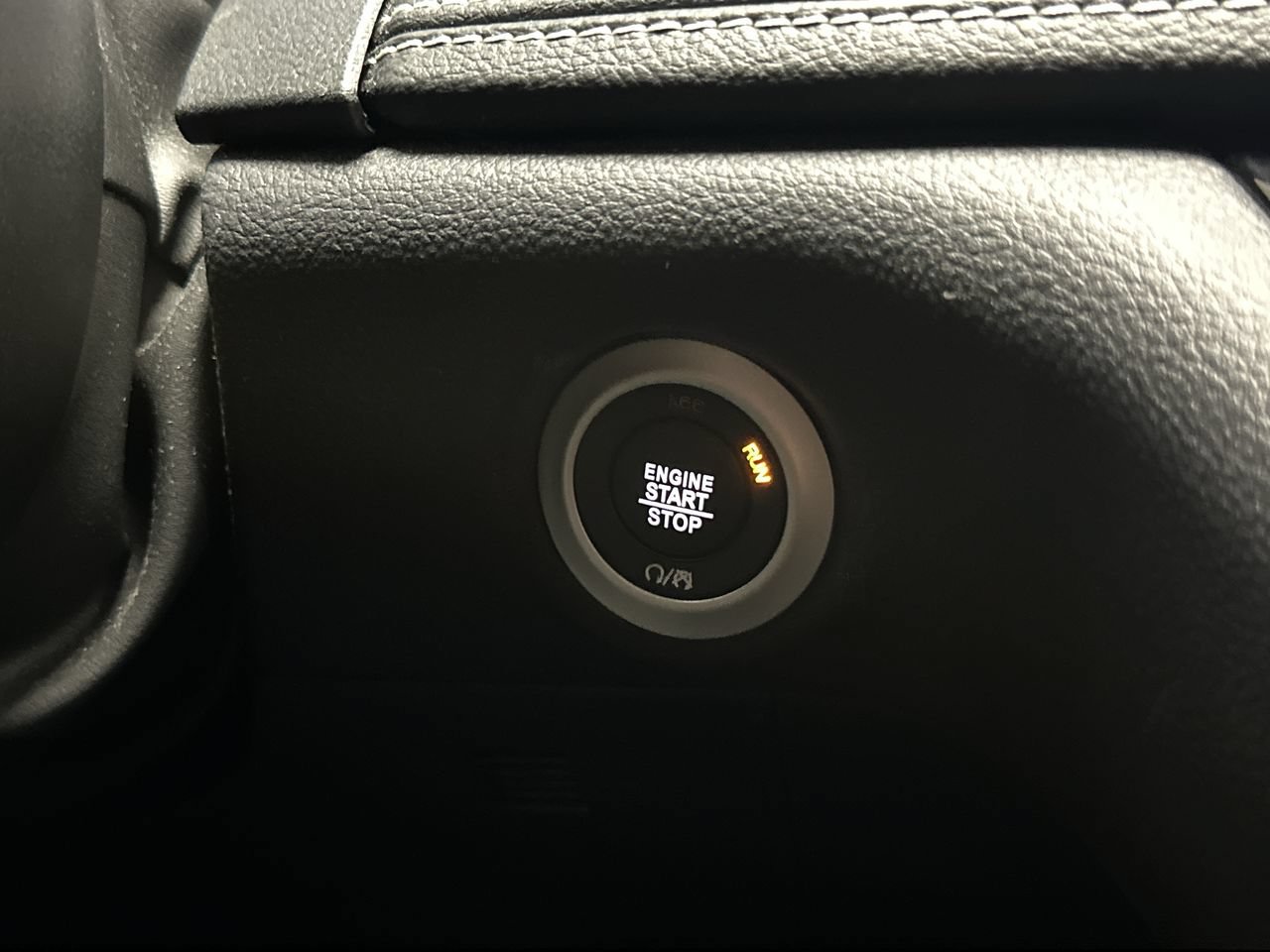 Used 2026 Chrysler Pacifica Select AWD/4WD image 39