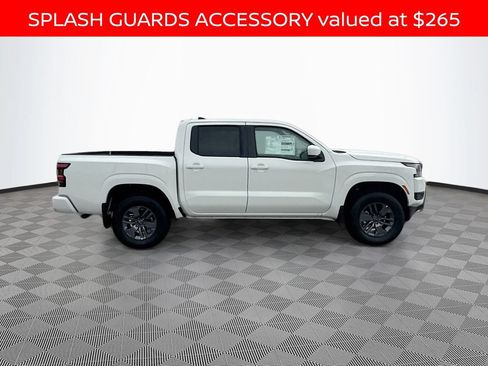 Certified 2025 Nissan Frontier SV AWD/4WD image 4