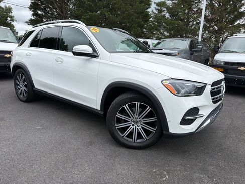 Used 2024 Mercedes-Benz GLE 350 4MATIC image 2