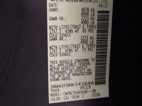 Used 2017 Nissan Titan SV image 42