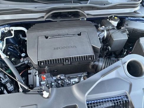 New 2025 Honda Pilot Touring image 31