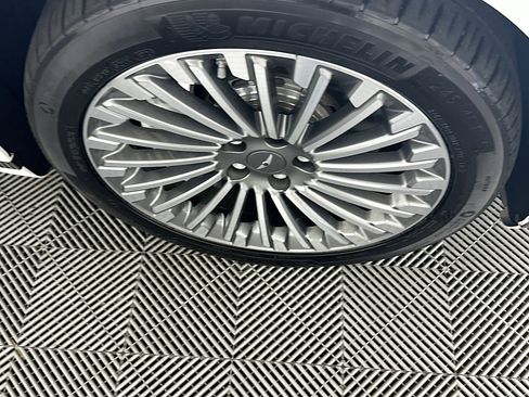 Used 2024 Genesis G80 Advanced image 11