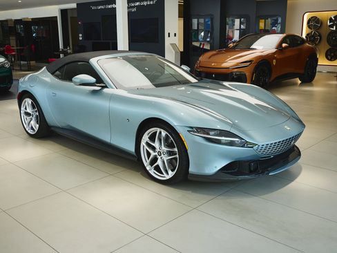 Used 2024 Ferrari Roma Spider RWD image 66