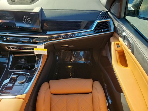 New 2026 BMW X5 xDrive40i w/ M Sport Package image 12