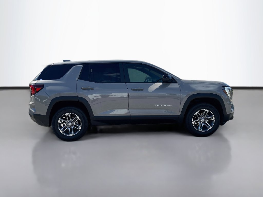 Used 2026 GMC Terrain Elevation w/ LPO, Floor Liner Package FWD image 2