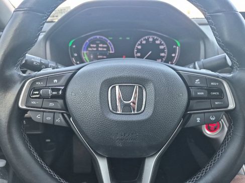 Used 2019 Honda Accord Touring image 10
