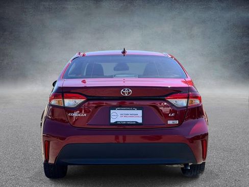 Used 2025 Toyota Corolla LE FWD image 3