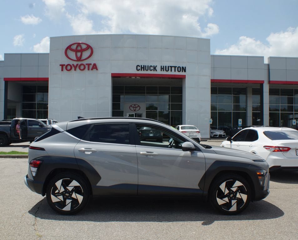 Used 2026 Hyundai Kona Limited FWD image 1