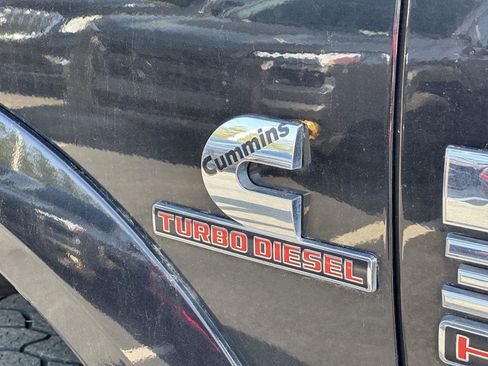 Used 2018 RAM 3500 Laramie w/ Sport Appearance Group image 10