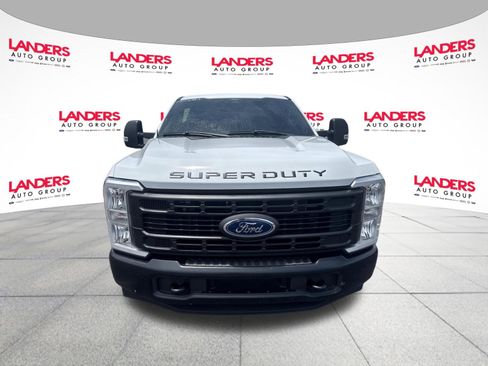 Used 2024 Ford F250 XL w/ Camper Package RWD image 8