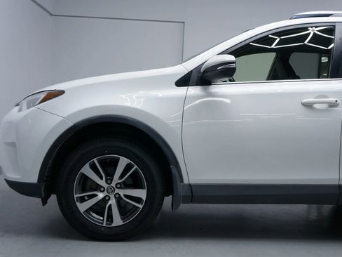 Used 2017 Toyota RAV4 XLE image 32