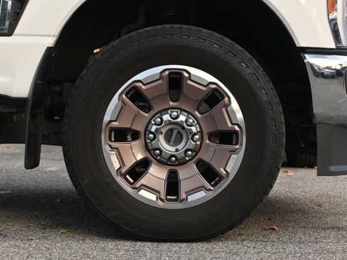 Used 2023 Ford F350 King Ranch w/ Chrome Package image 22