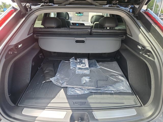 Certified 2026 Cadillac Optiq Sport 2 w/ LPO, Floor Liner Package AWD/4WD image 30
