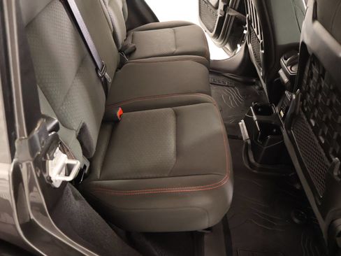 Used 2019 Jeep Wrangler Unlimited Rubicon AWD/4WD image 15