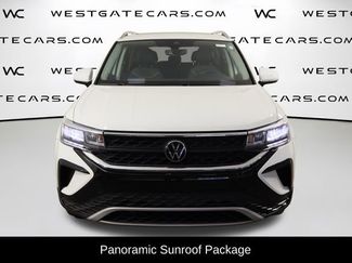 Used 2023 Volkswagen Taos SE w/ Panoramic Sunroof Package video 2