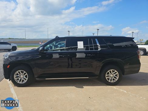 Used 2024 Chevrolet Suburban LT AWD/4WD image 7