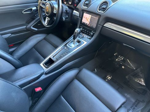 Certified 2018 Porsche 718 Cayman GTS image 14