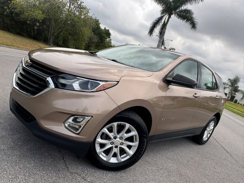 Used 2019 Chevrolet Equinox LS w/ LPO, Floor Liner Package AWD/4WD image 16