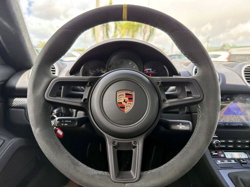 Used 2025 Porsche 718 Cayman GT4 RS w/ Chrono Package RWD image 28