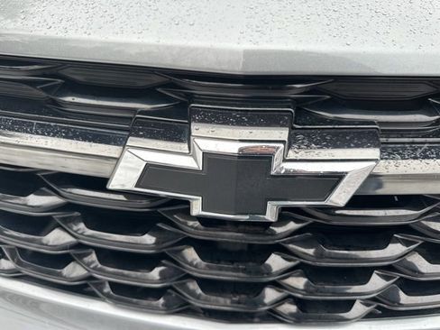 Certified 2024 Chevrolet Trax RS w/ Driver Confidence Package image 10