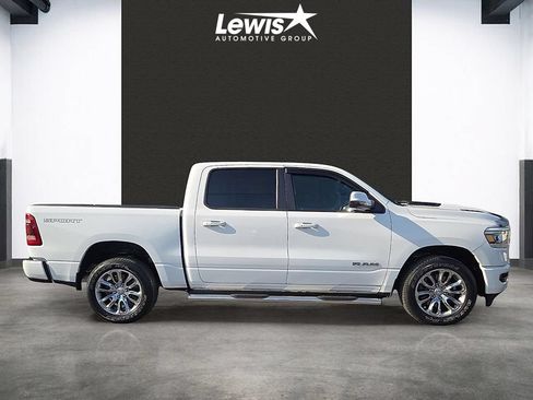 Used 2023 RAM 1500 Laramie AWD/4WD image 5