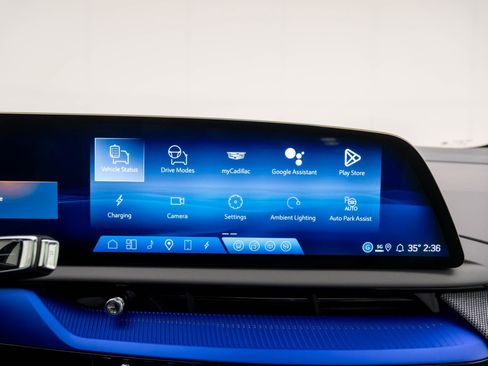 New 2026 Cadillac Optiq Luxury 1 image 26