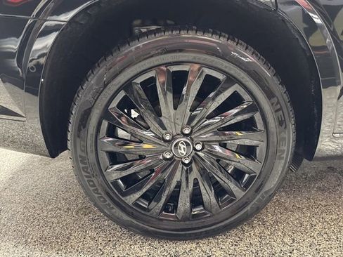 Used 2025 Hyundai Palisade Calligraphy image 28