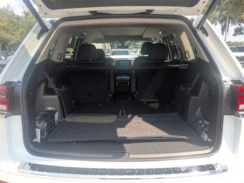 New 2026 Volkswagen Atlas SE image 12