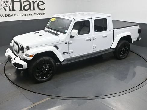 Used 2023 Jeep Gladiator Overland AWD/4WD image 42