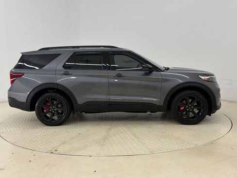 Certified 2023 Ford Explorer ST w/ Equipment Group 401A AWD/4WD image 8