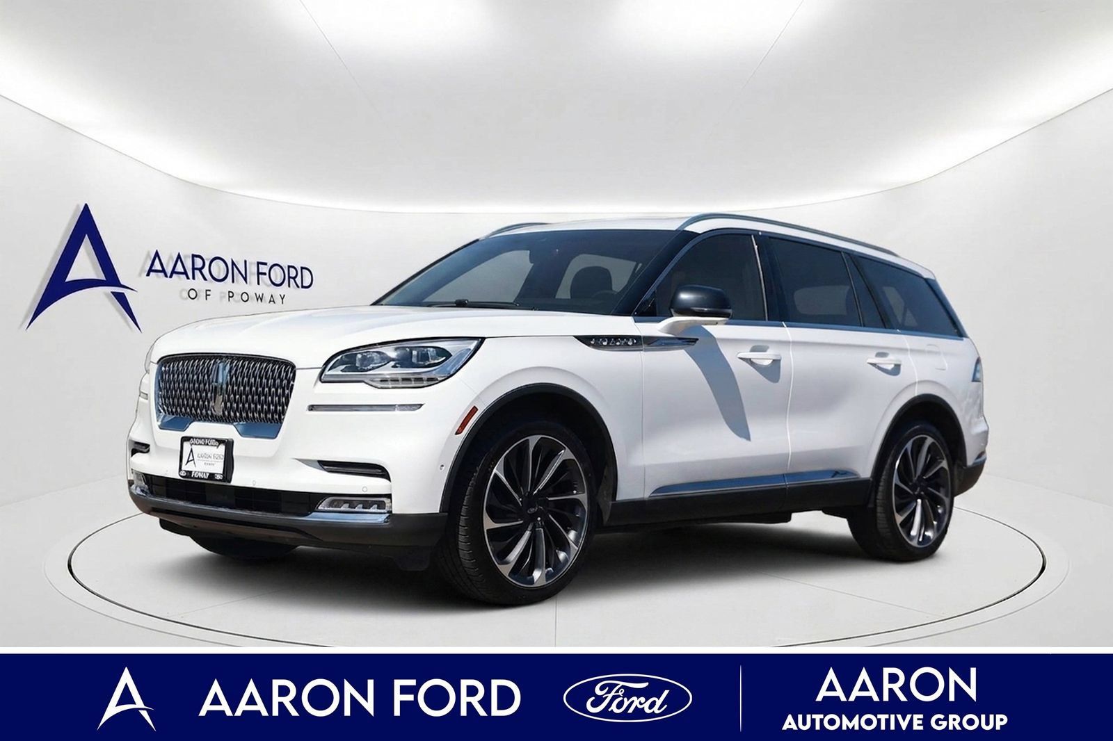 Used 2024 Lincoln Aviator Reserve w/ Equipment Group 201A AWD/4WD image 1