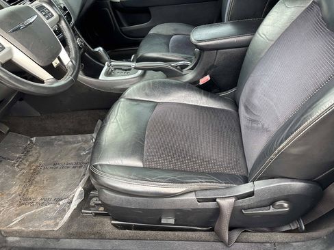 Used 2012 Chrysler 200 S image 20