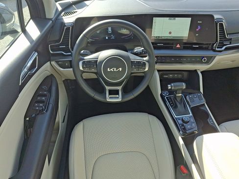 Used 2023 Kia Sportage EX image 11