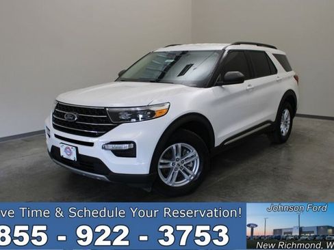Certified 2024 Ford Explorer XLT w/ Equipment Group 202A AWD/4WD image 1
