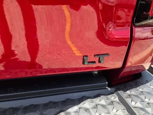 Used 2024 Chevrolet Colorado LT w/ LT Convenience Package III RWD image 6