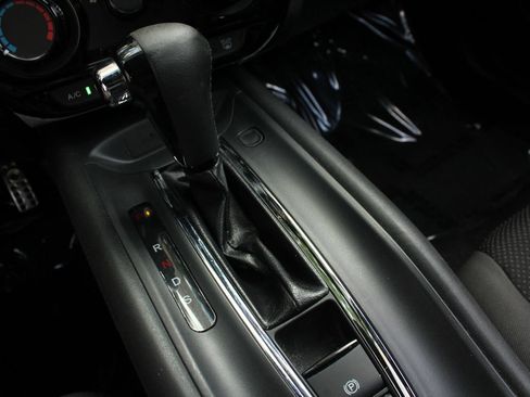 Used 2019 Honda HR-V Sport image 33
