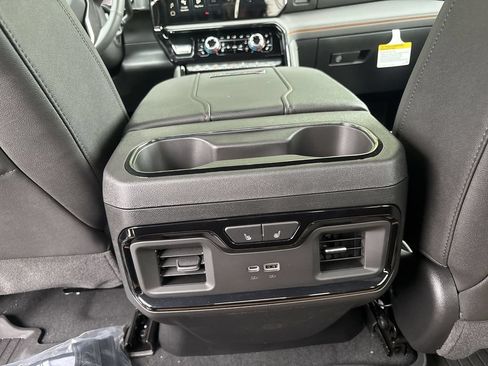 New 2026 GMC Sierra 2500 AT4 w/ Technology Package AWD/4WD image 22
