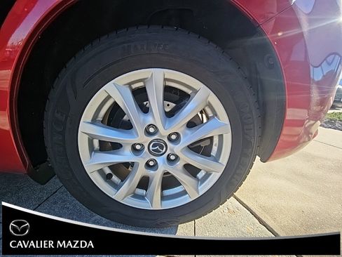 Used 2017 MAZDA MAZDA3 Sport image 26
