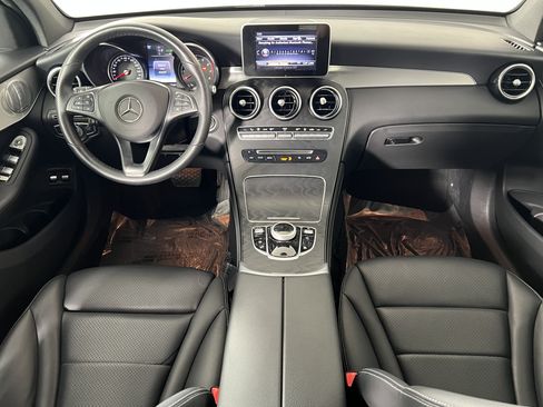 Used 2019 Mercedes-Benz GLC 350e 4MATIC image 23